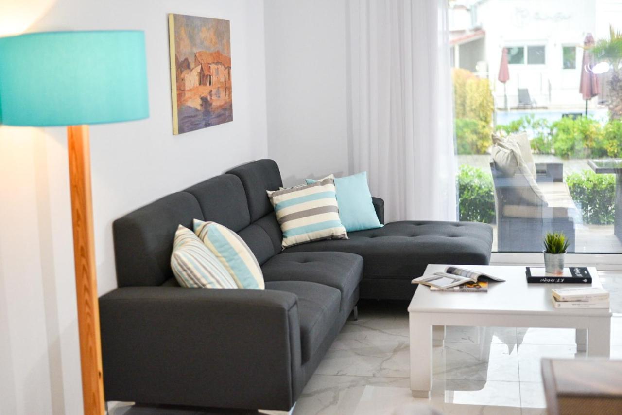 Acrotel Porto Brava Luxury Villas Ормос Пангиас Екстериор снимка
